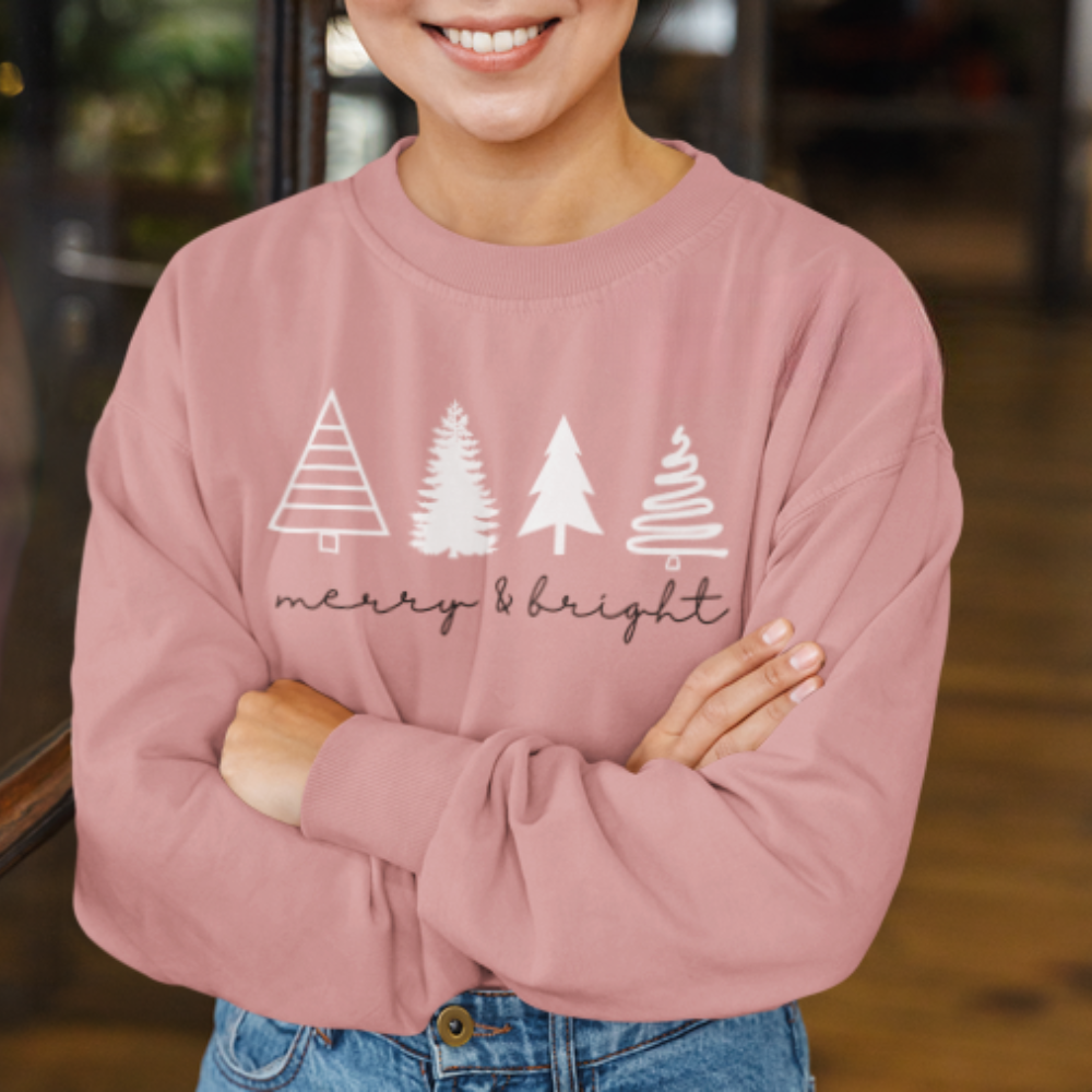 Christmas Tree Ladies' Cropped Fleece Crew