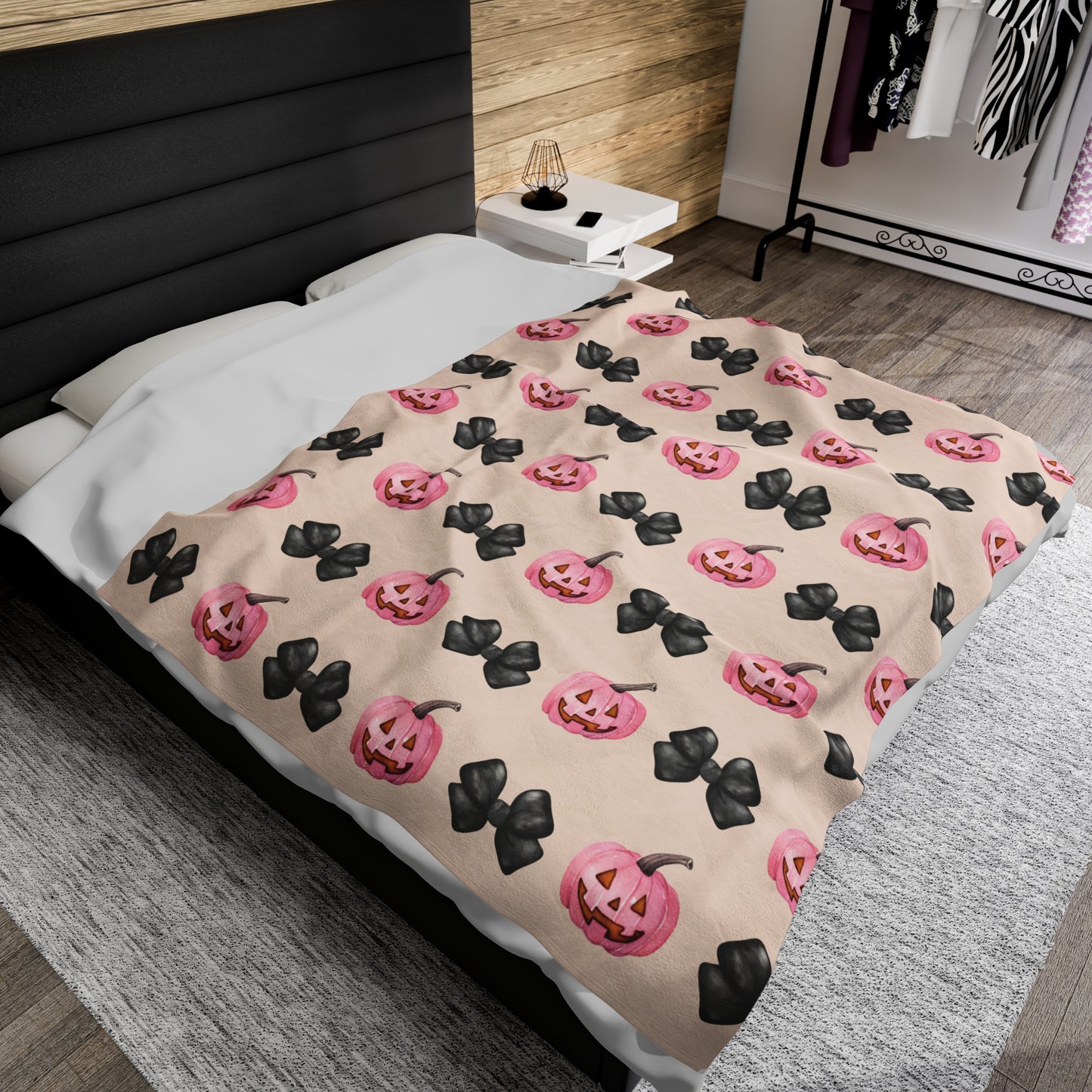 Pink Pumpkin Halloween Plush Blanket